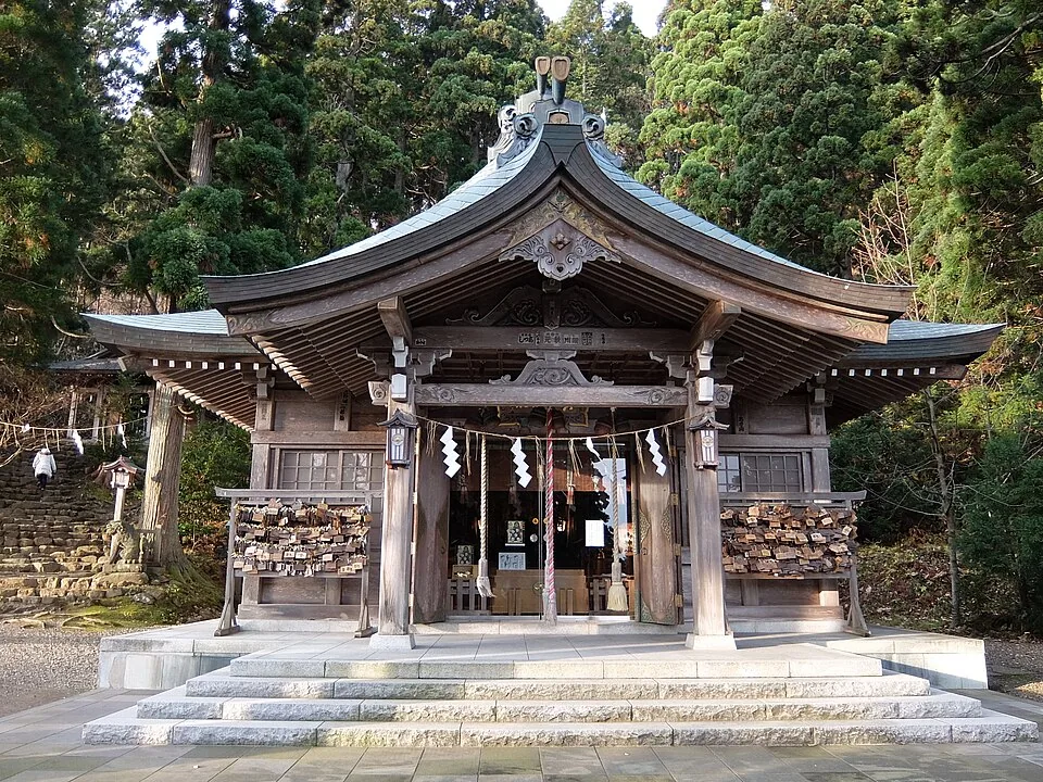 真山神社